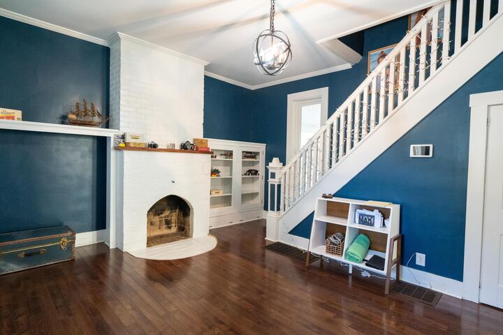 Property Photo: 534 E Wheeling Street OH 43130