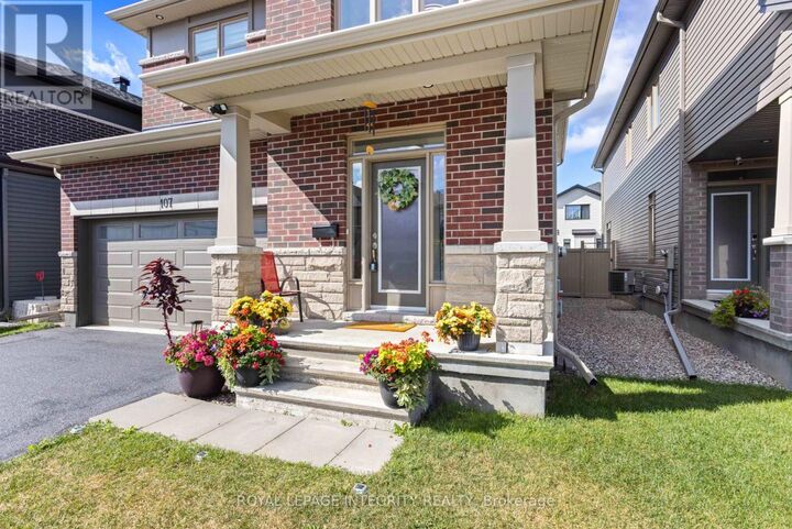 Property Photo:  107 Heirloom Street  ON K4M 0L3 