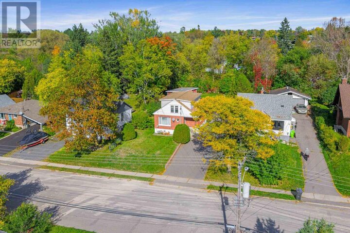 Property Photo: 34 Elliott Rd ON P6C 2Z4