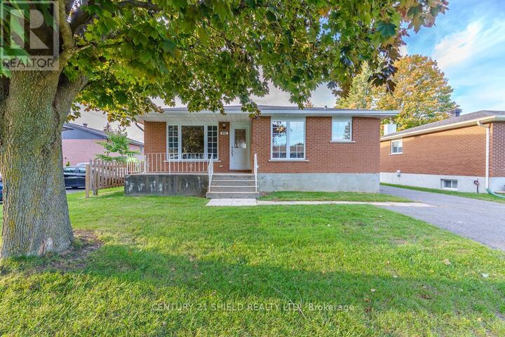 105 Athlone Drive  Cornwall ON K6H 6K9 photo