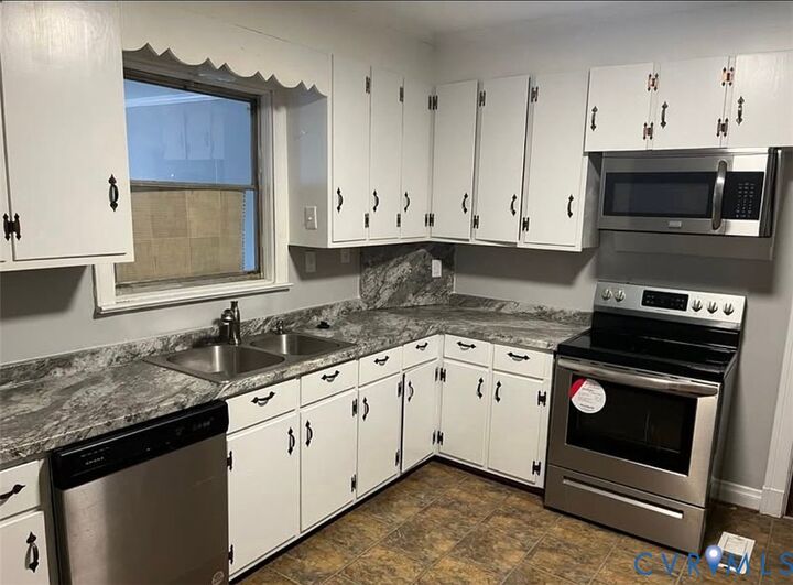 Property Photo: 2005 Hungary Road VA 23228