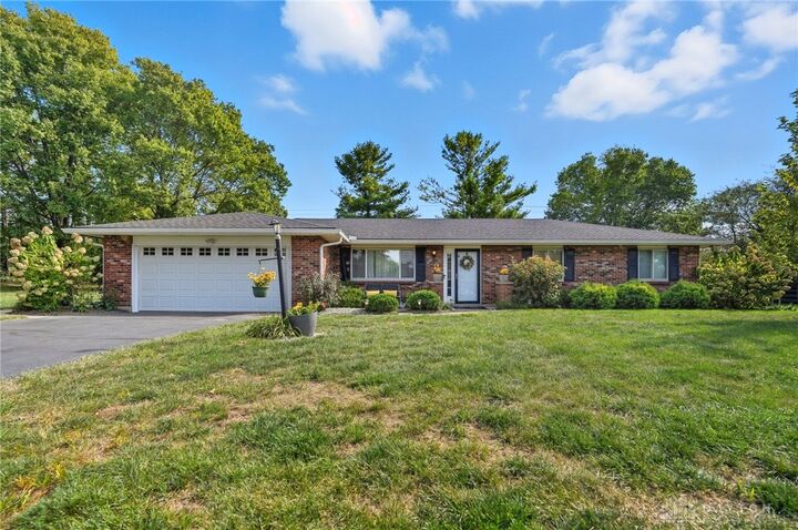 631 Augusta Drive  Fairborn OH 45324 photo