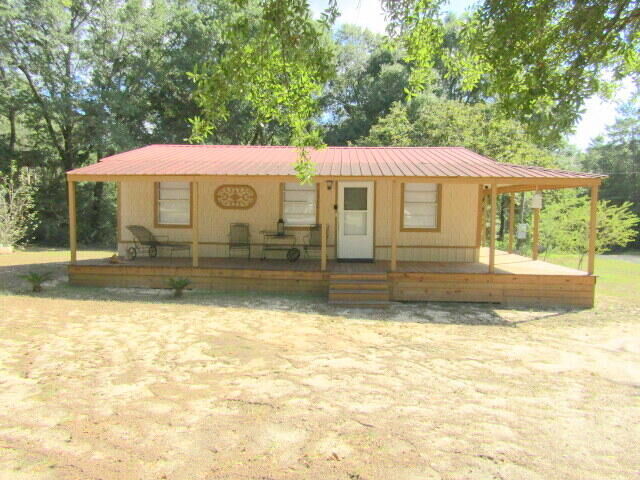 Property Photo: 3960 Poverty Creek Road FL 32539