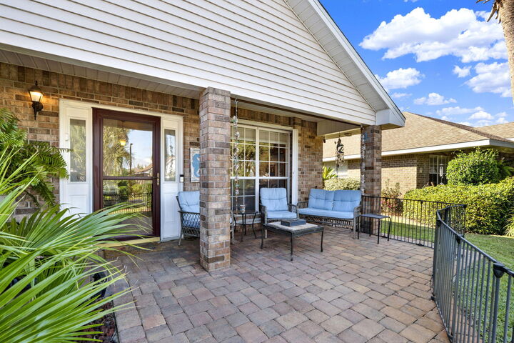 Property Photo: 150 Leeward Drive FL 32550