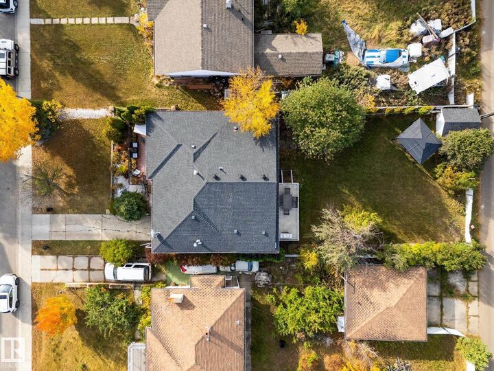 Property Photo: 11124 110A Avenue NW AB T5H 1K1