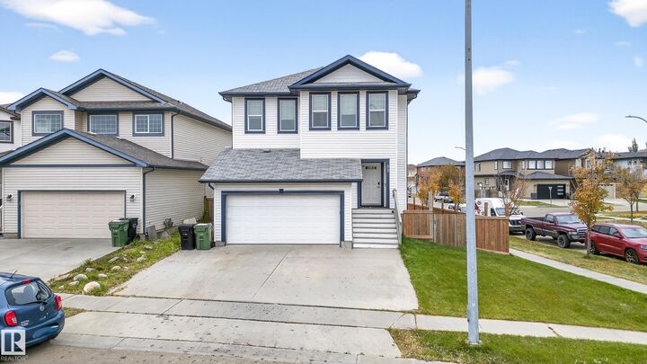 99 Dalquist Bay  Leduc AB T9E 0J7 photo
