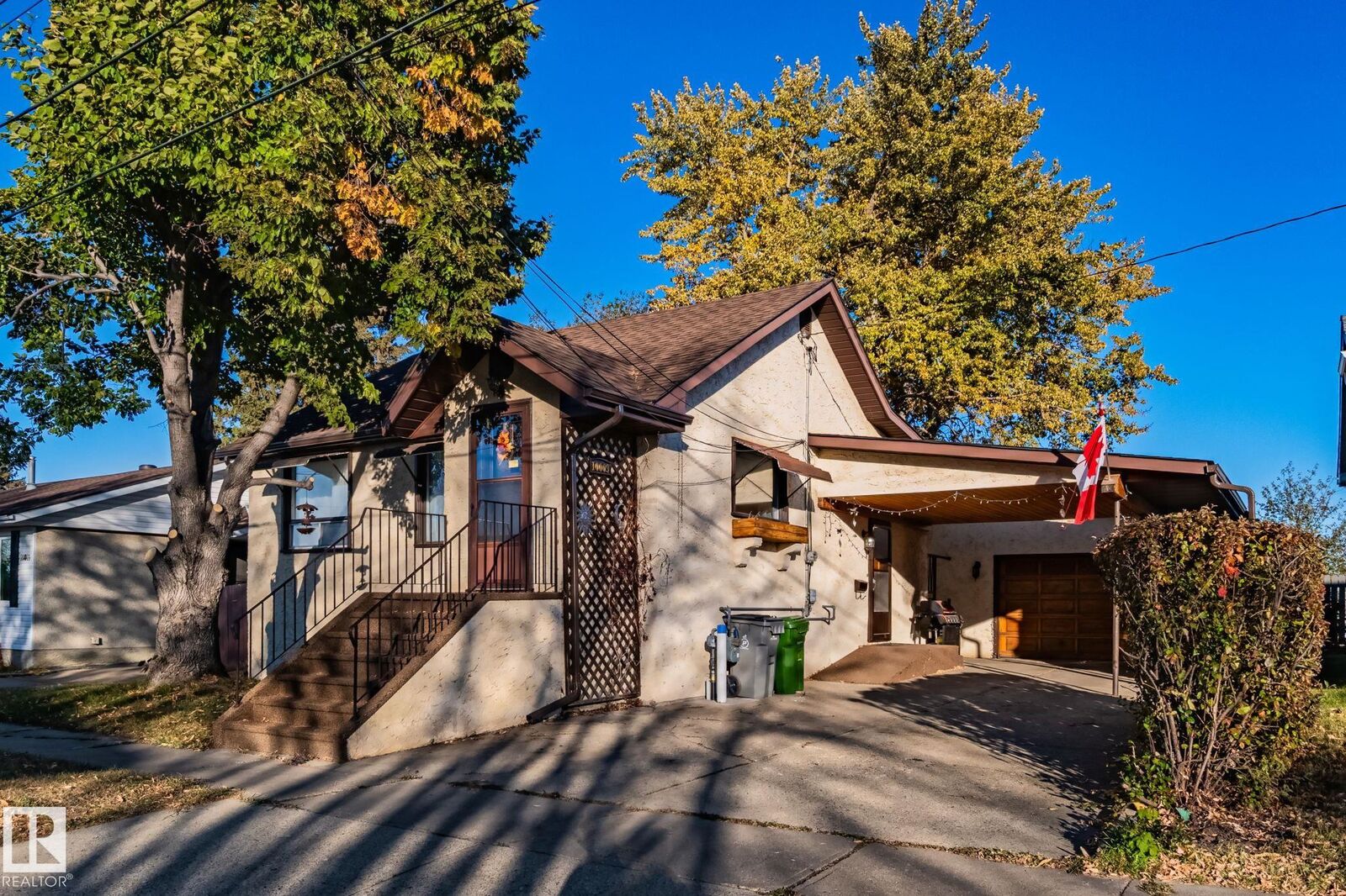 Photo de la propriété: 10009 104 Street AB T8R 1A5