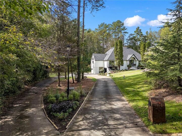 Property Photo: 11260 Houze Road GA 30076