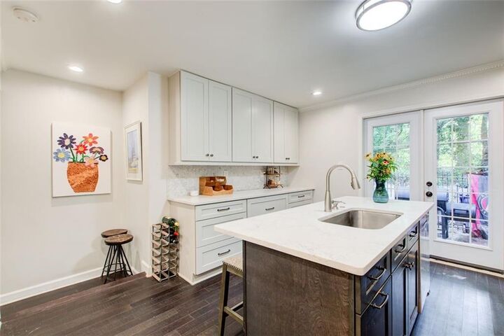 Property Photo: 1105 Clairemont Avenue GA 30030