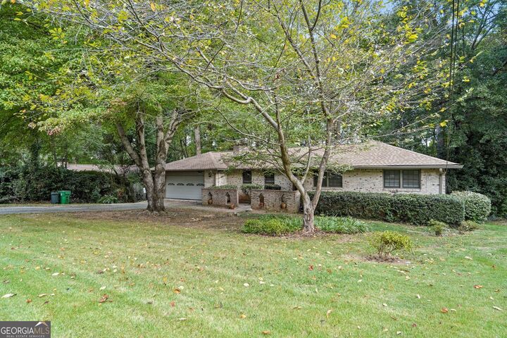 Property Photo:  3288 N Embry Circle  GA 30341 