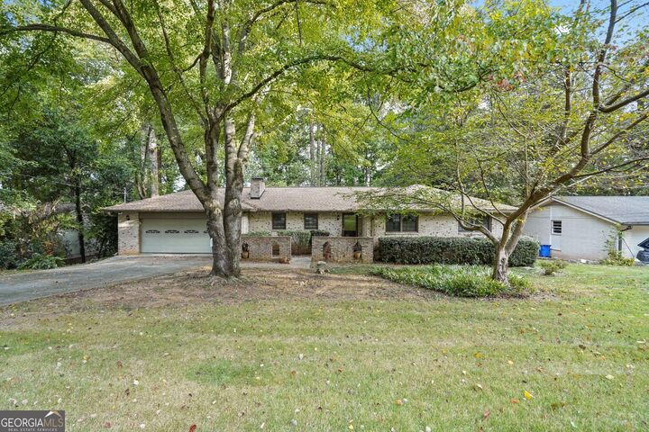 Property Photo: 3288 N Embry Circle GA 30341