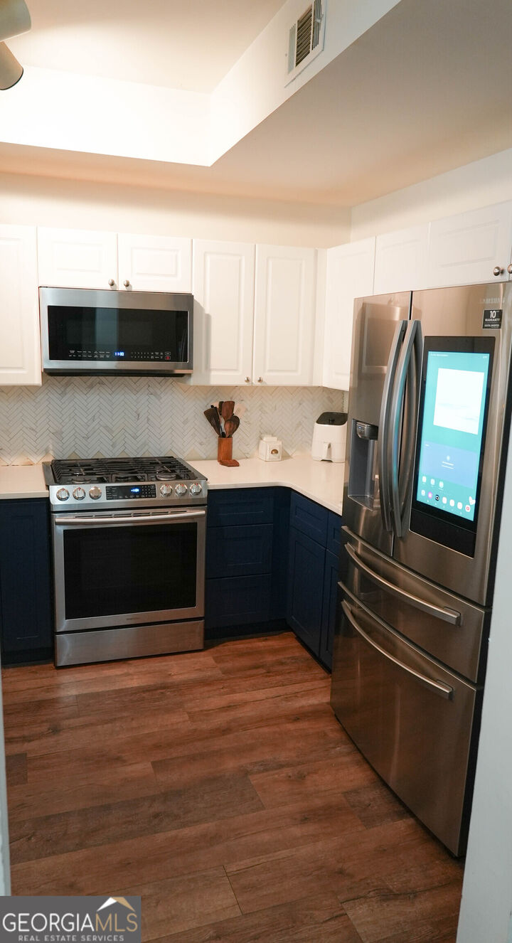 Property Photo: 3275 NE Lenox Road NE 107 GA 30324