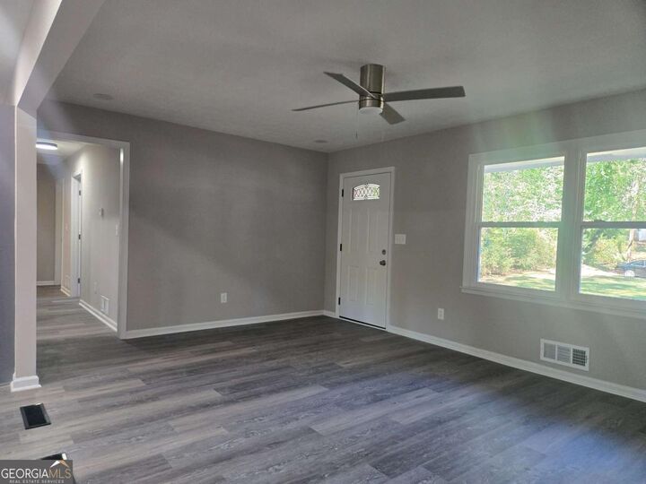 Property Photo: 4059 Canby Lane GA 30035