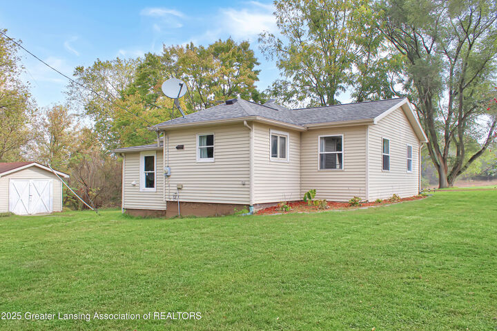 Property Photo: 7752 Coon Hill Road MI 49259