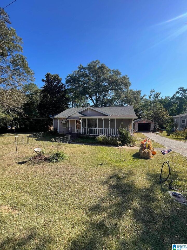 Property Photo:  304 7th Avenue  AL 35044 