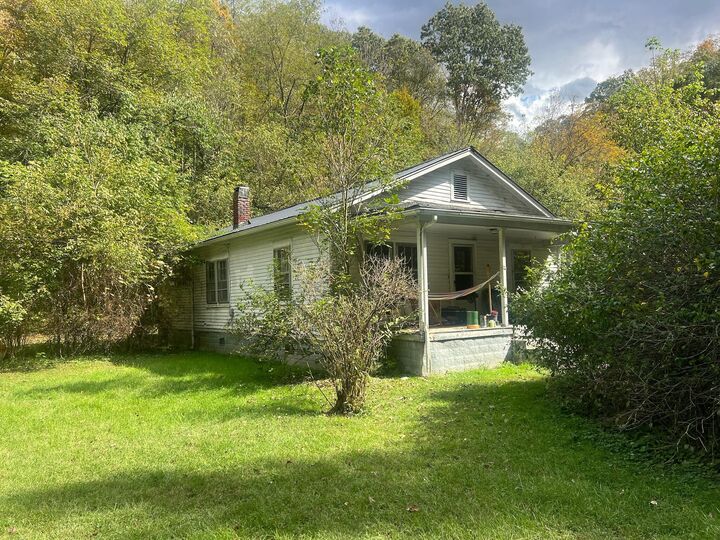 Property Photo: 165 Dark Hollow Rd WV 24910