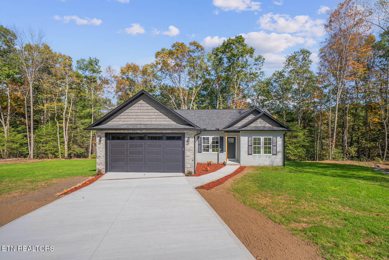 Property Photo: 523 Ferry Bend Tr TN 38571