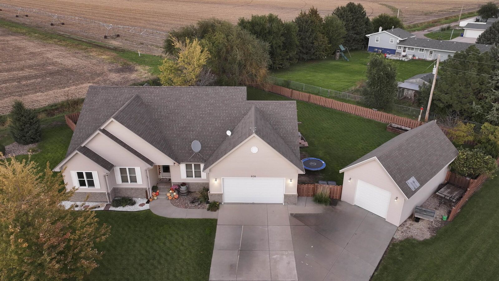 Property Photo: 608 N Patterson Crt NE 69143