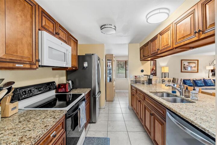 Property Photo: 3606 64th Street W FL 34209