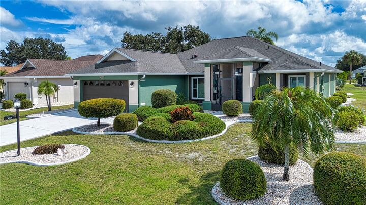 Property Photo: 2039 Prestancia Lane FL 33573