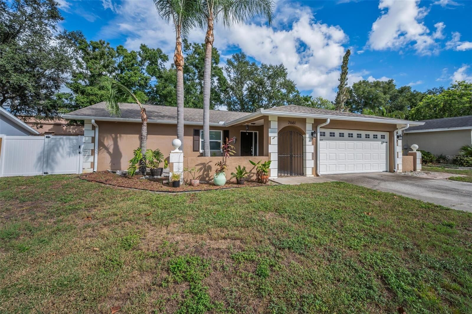 Property Photo: 2661 Knoll Street E FL 34683