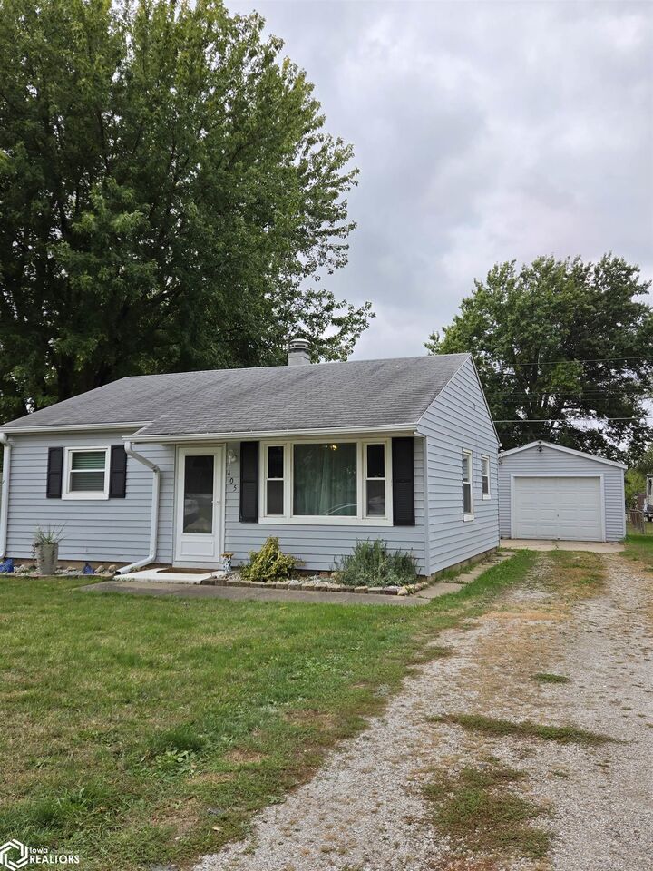 Property Photo:  405 Prairie Street  IA 52655