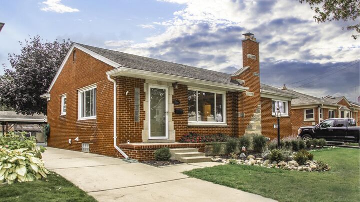 Property Photo: 23280 Clairwood Street MI 48080