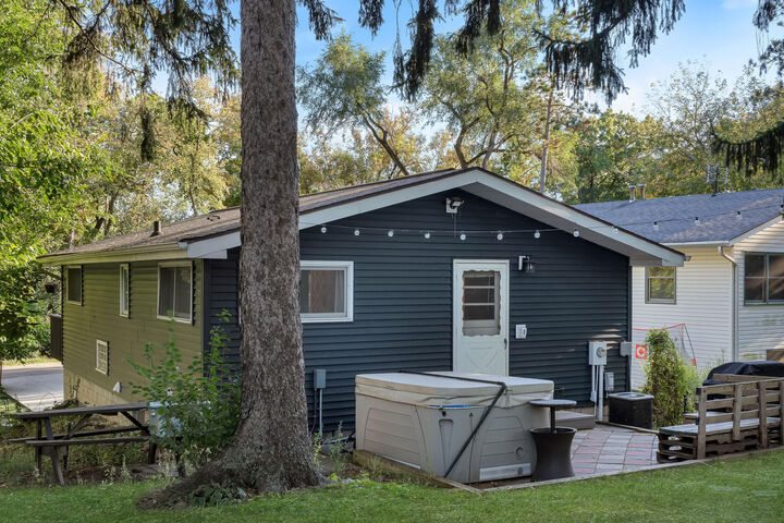 Property Photo: 1061 Highland Dr WI 53181