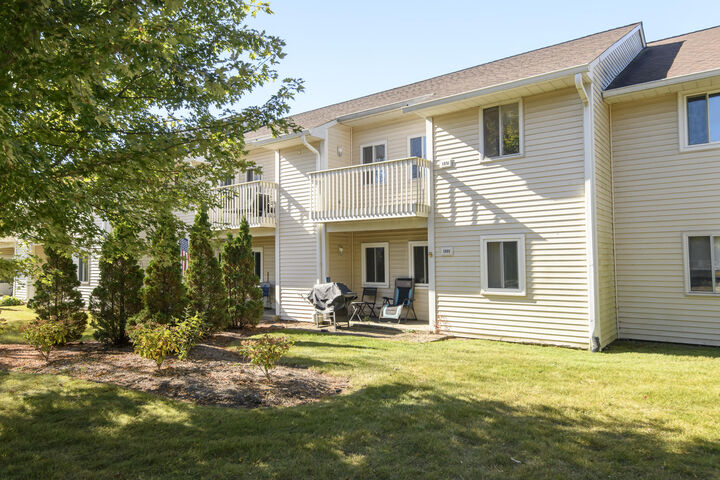 1891 Parknoll Ln  Port Washington WI 53074 photo