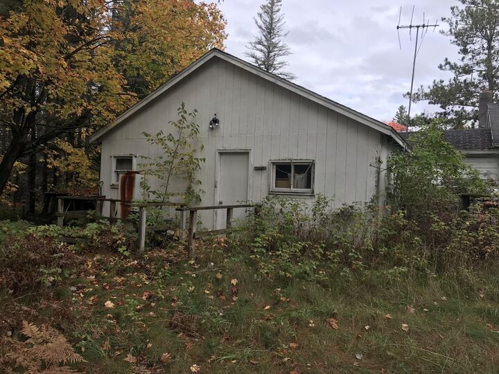 Property Photo:  1860 E Swede Road  MI 49719 