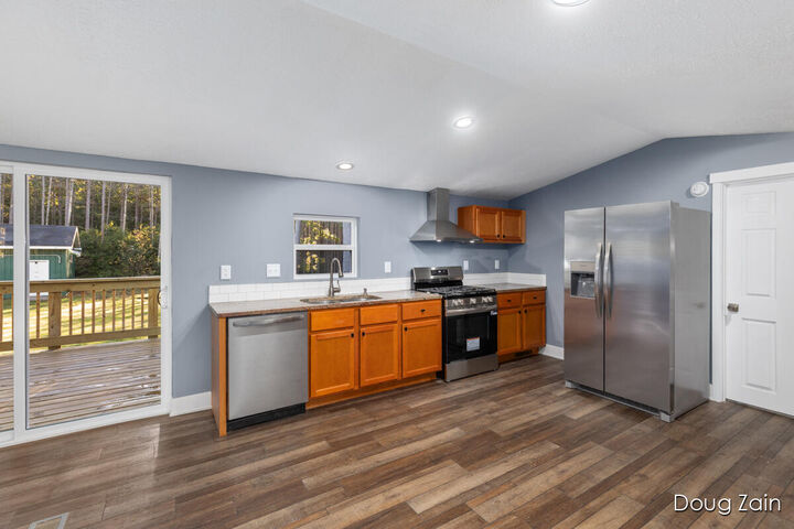 Property Photo: 10037 W Colby Road NE MI 49326