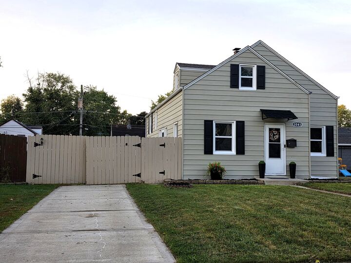 Property Photo: 3041 W 113th Place IL 60803