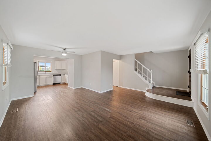 Property Photo: 2483 Lawson Boulevard IL 60031