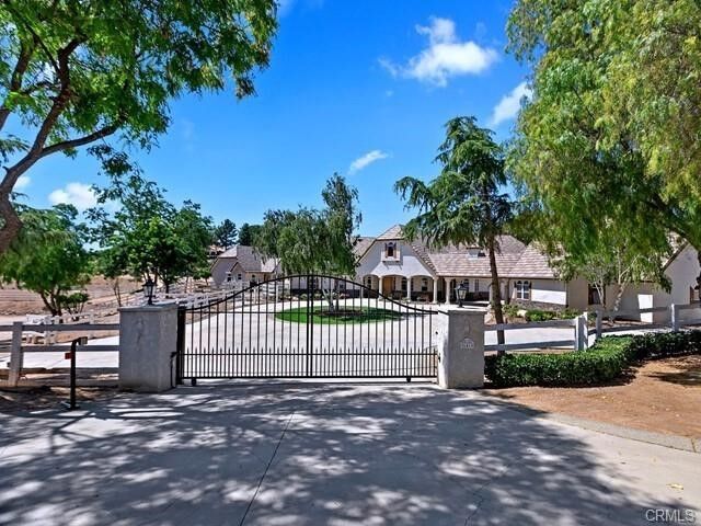 Property Photo:  36410 Calle Puerto Bonita  CA 92592 