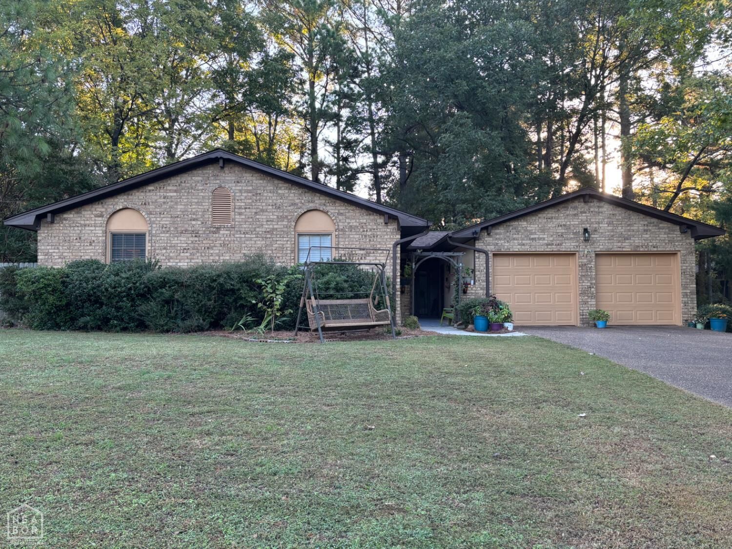 Property Photo: 2104 Indian Trails Street AR 72401