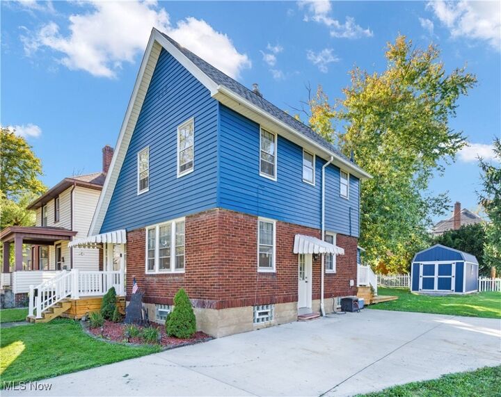 Property Photo: 350 Grant Street OH 44437