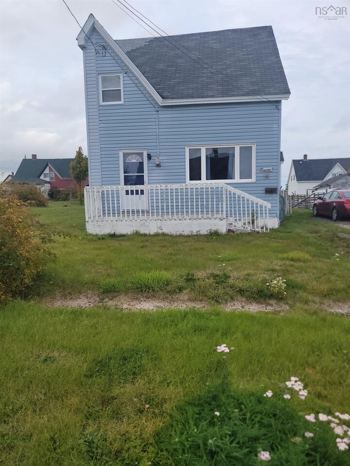 18 International Street  Glace Bay NS B1A 3P7 photo