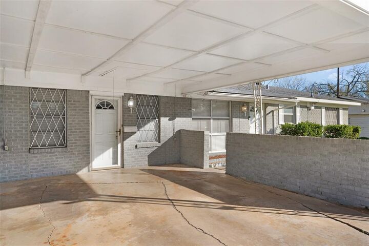 Property Photo:  927 Alabama Street  TX 75482 