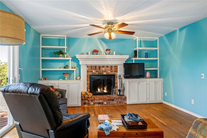 Property Photo: 17556 Timberlake Trail AR 72756