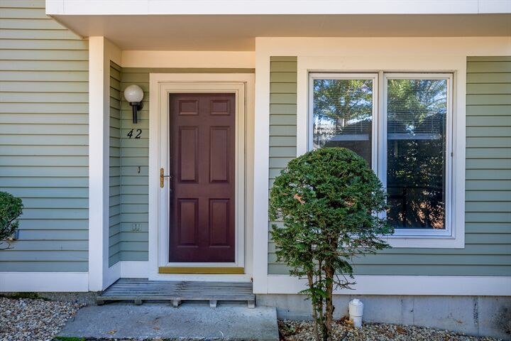 Property Photo:  535 South St 4-2A  MA 01420