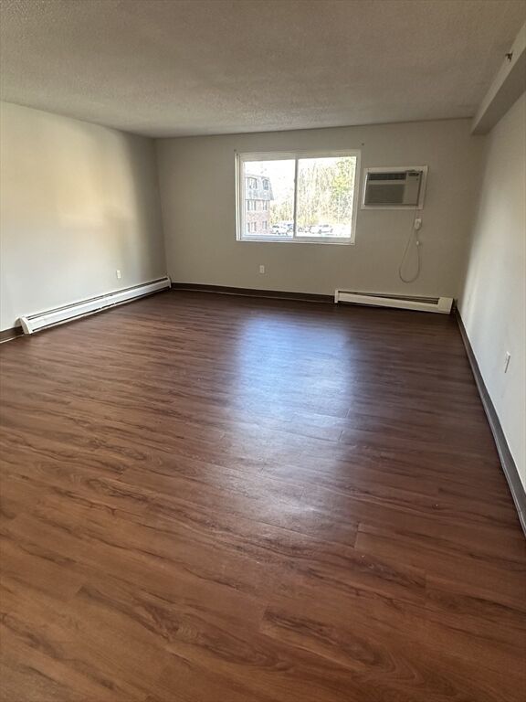 Property Photo:  688 Boston Post Rd E 202  MA 01752 