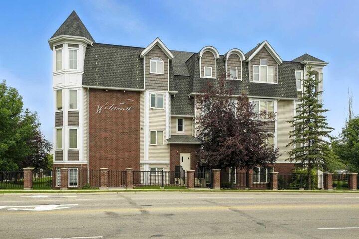 4707 50 Street 203  Sylvan Lake AB T4S 0G7 photo