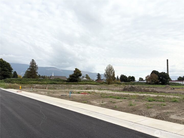 Property Photo:  408 W 4th Street  WA 98247 