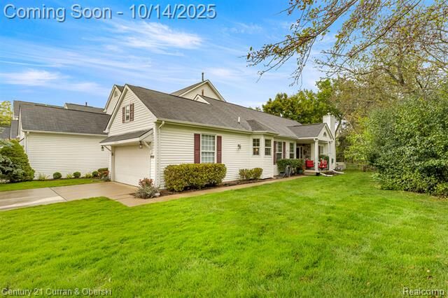 Property Photo: 20204 Island Estate Drive MI 48138
