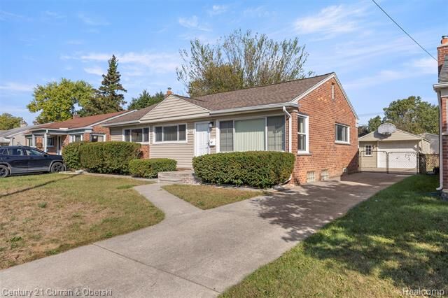 Property Photo: 33038 Sheridan Street MI 48135