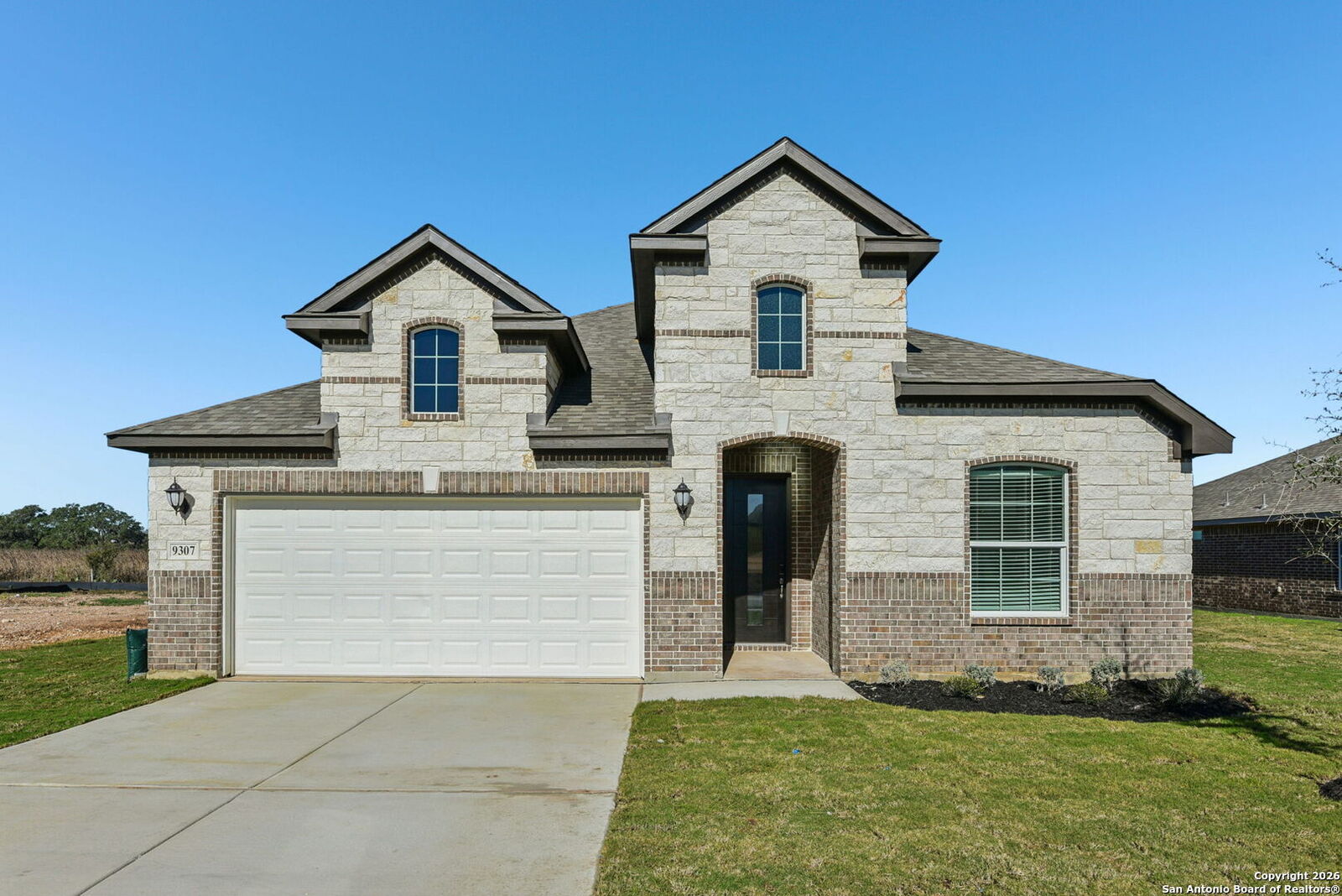 Property Photo: 9307 Quail Crest Drive TX 78154