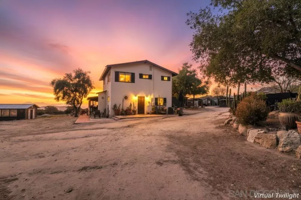 Property Photo: 2044 Boulder Oaks Rd CA 91963