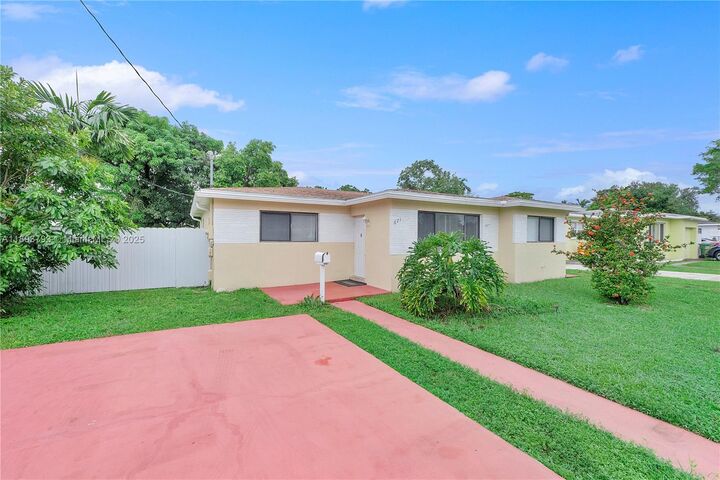621 SW 5th Ct  Hallandale Beach FL 33009 photo