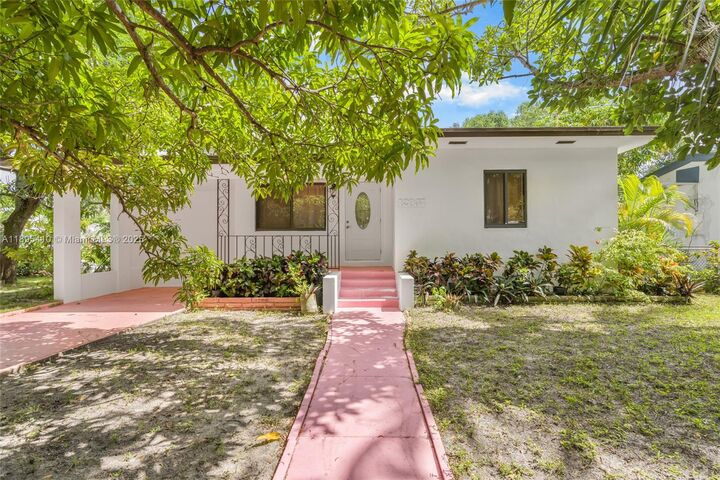 Property Photo: 12037 NW 8th Ave FL 33168