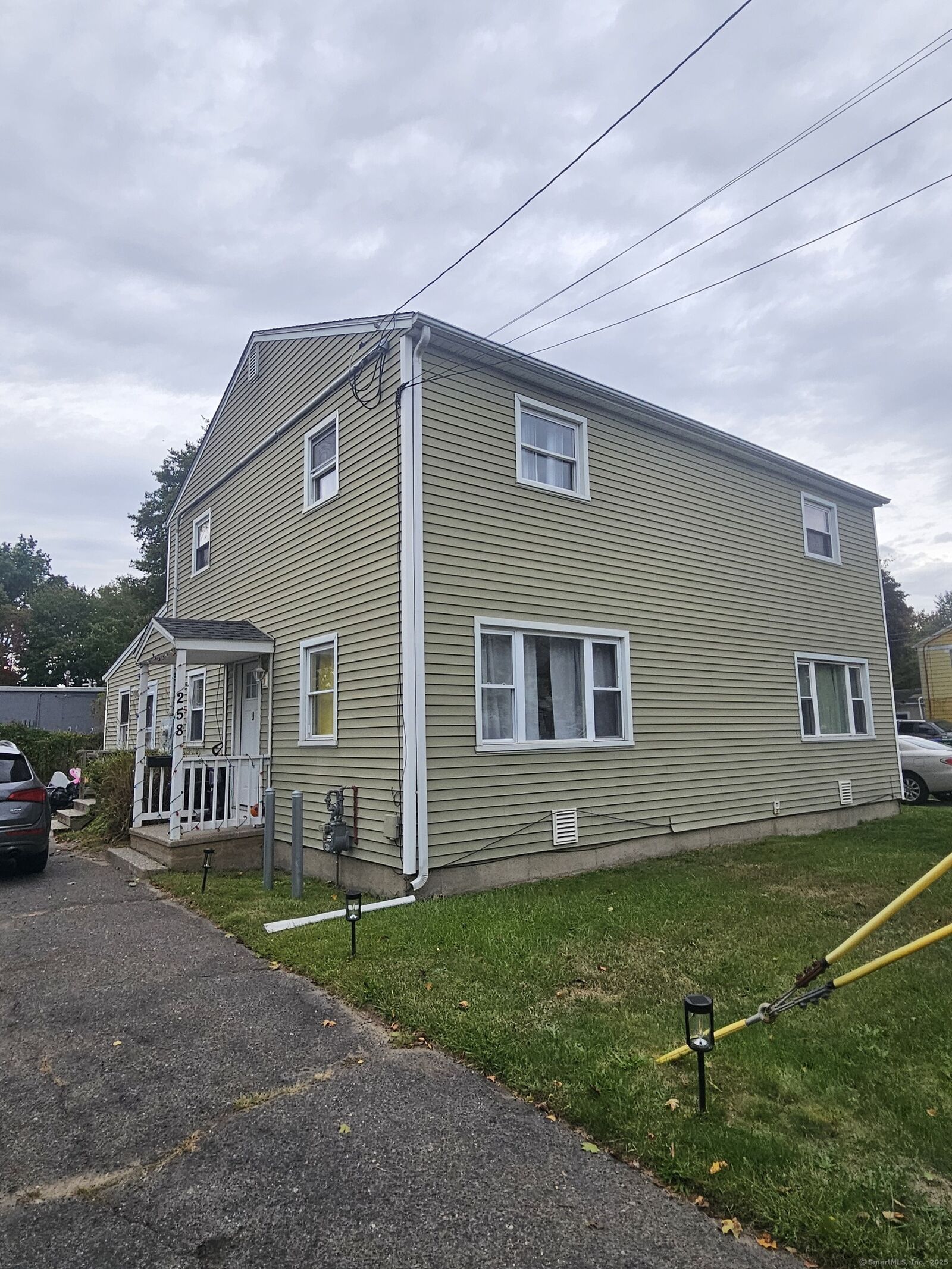 Property Photo: 258 Larkin Court CT 06615